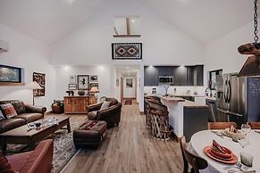 Mt Baker Rim Cabin 50 With Wifi, Hot Tub and Air Conditioning