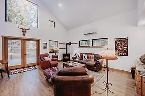 Mt Baker Rim Cabin 50 With Wifi, Hot Tub and Air Conditioning