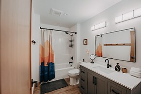 Mt Baker Rim Cabin 50 With Wifi, Hot Tub and Air Conditioning