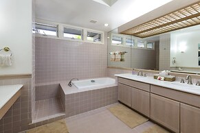 KBM Resorts Free CAR Mauna Lani Iml-d3