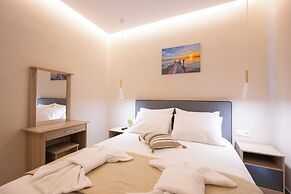 Blue Wave Suites - Ixia