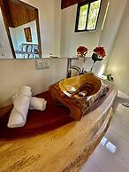 Delux Manvama Monteverde