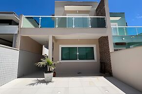 Casa com piscina em Boraceia