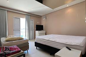 Casa com piscina em Boraceia