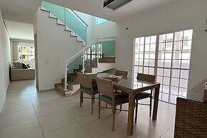 Casa com piscina em Boraceia