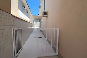 Casa com piscina em Boraceia