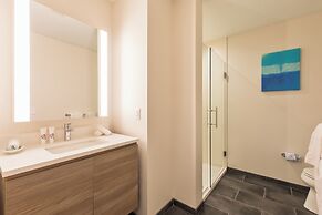 The Alyx at EchelonSeaport