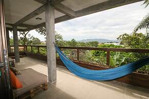 Hospedaria Noite Lunar - Praia do Rosa - SC