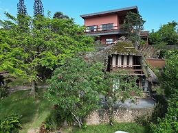 Hospedaria Noite Lunar - Praia do Rosa - SC