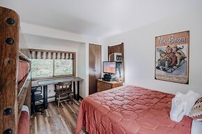 Condo 91sw With a River View and Close to Community Amenities