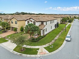 Family Fun Retreat Near Disney With Game Room & Themed Bedrooms