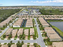 Family Fun Retreat Near Disney With Game Room & Themed Bedrooms