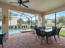 Family Fun Retreat Near Disney With Game Room & Themed Bedrooms