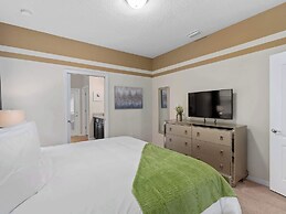 Family Fun Retreat Near Disney With Game Room & Themed Bedrooms