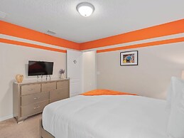 Family Fun Retreat Near Disney With Game Room & Themed Bedrooms