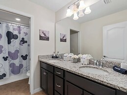 Family Fun Retreat Near Disney With Game Room & Themed Bedrooms