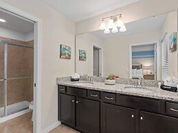 Family Fun Retreat Near Disney With Game Room & Themed Bedrooms