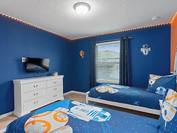 Family Fun Retreat Near Disney With Game Room & Themed Bedrooms