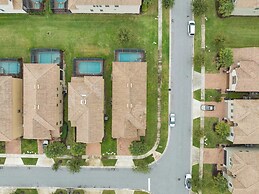 Family Fun Retreat Near Disney With Game Room & Themed Bedrooms