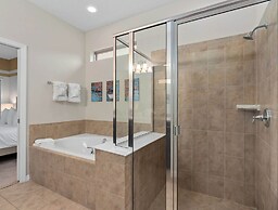 Family Fun Retreat Near Disney With Game Room & Themed Bedrooms