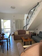 Jie s House in Countryside