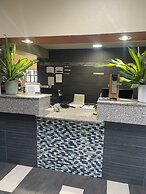 Stay Sure Inn, Blue Springs