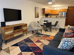 2 Bedroom Condo Pool and Beach Access