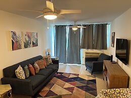 2 Bedroom Condo Pool and Beach Access