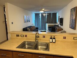 2 Bedroom Condo Pool and Beach Access