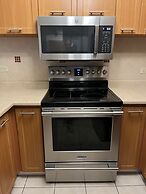 2 Bedroom Condo Pool and Beach Access