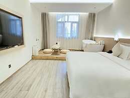 18HOW Qianmen Grape Courtyard Hotel