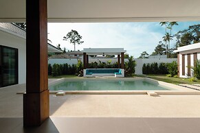 Samui Paradise Pool Villa by Sea N' Rent