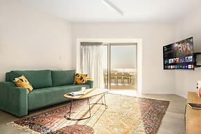 Netanya Beach Pool Studio by Sea N' Rent