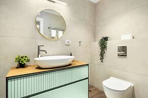 Netanya Beach Pool Studio by Sea N' Rent