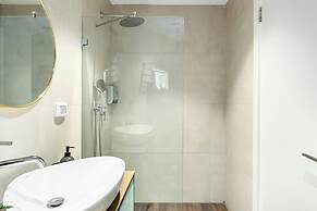 Netanya Beach Pool Studio by Sea N' Rent