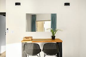 Netanya Beach Pool Studio by Sea N' Rent