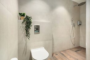 Netanya Beach Pool Studio by Sea N' Rent