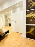 Comfy and Scenic 4BR Stay in Ottakring