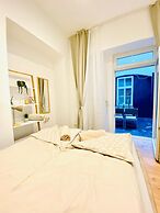 Comfy and Scenic 4BR Stay in Ottakring