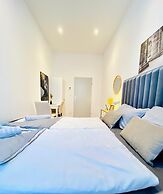 Comfy and Scenic 4BR Stay in Ottakring