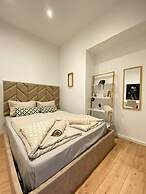 Comfy and Scenic 4BR Stay in Ottakring