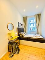 Comfy and Scenic 4BR Stay in Ottakring