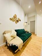 Comfy and Scenic 4BR Stay in Ottakring
