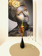 Comfy and Scenic 4BR Stay in Ottakring