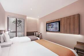 Home Selection Hangzhou Xihu Hubin Yintai i77 Store