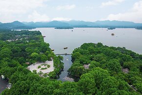 Home Selection Hangzhou Xihu Hubin Yintai i77 Store