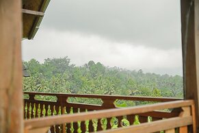 Devani Resort Sidemen