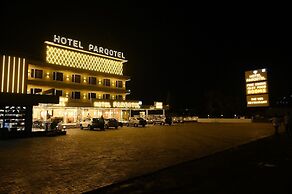 HOTEL PARQOTEL