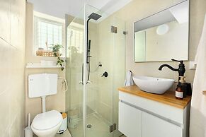 Florentin Stylish Stay by Sea N' Rent
