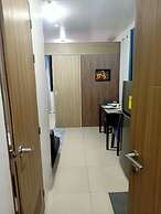 Len's Den - Flat in Pasay City Mall of Asia Manila